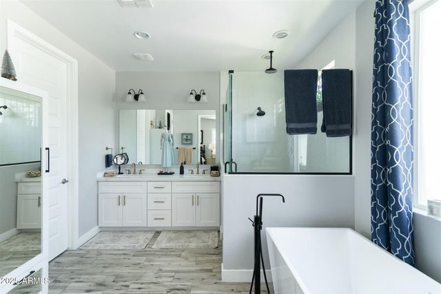 4817 N 35TH Street, Phoenix, AZ 85018