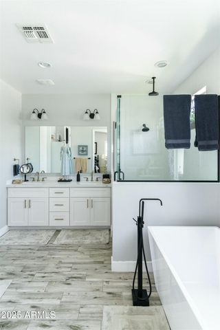 4817 N 35TH Street, Phoenix, AZ 85018