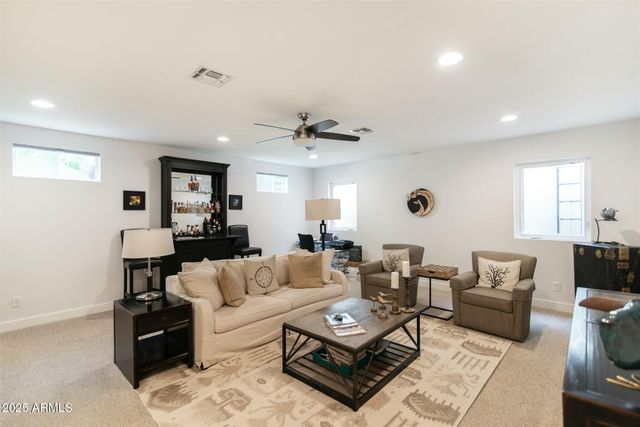 4817 N 35TH Street, Phoenix, AZ 85018