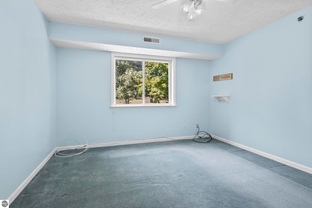 12047 S Elk Run # N207, Traverse City, MI 49684