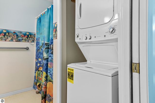 12047 S Elk Run # N207, Traverse City, MI 49684