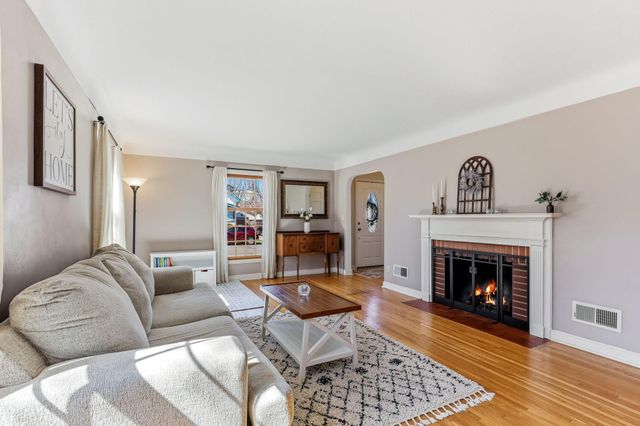 250 12th Avenue N, South Saint Paul, MN 55075