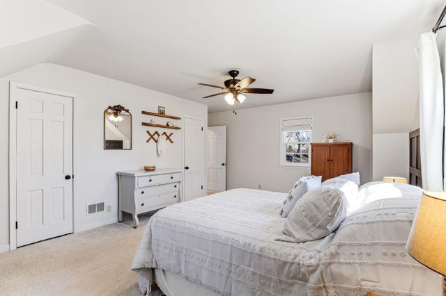 250 12th Avenue N, South Saint Paul, MN 55075