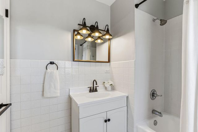 250 12th Avenue N, South Saint Paul, MN 55075