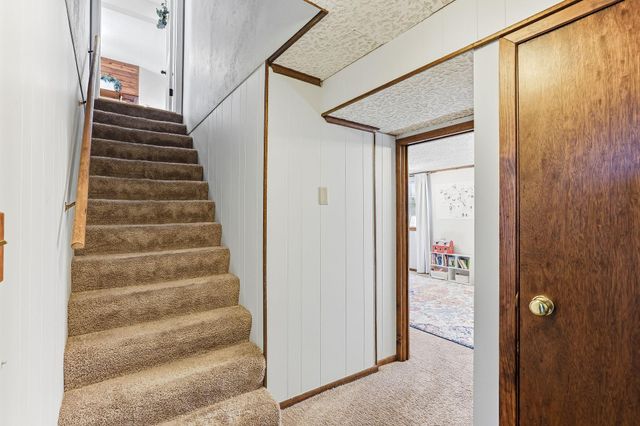 250 12th Avenue N, South Saint Paul, MN 55075