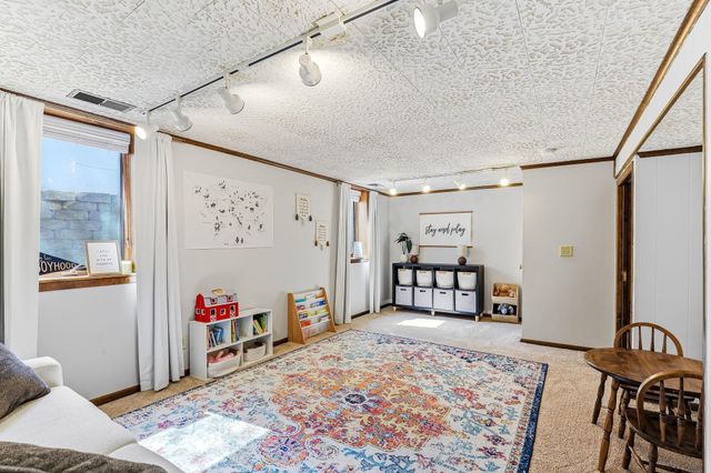 250 12th Avenue N, South Saint Paul, MN 55075