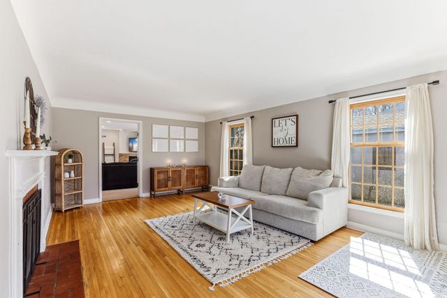 250 12th Avenue N, South Saint Paul, MN 55075