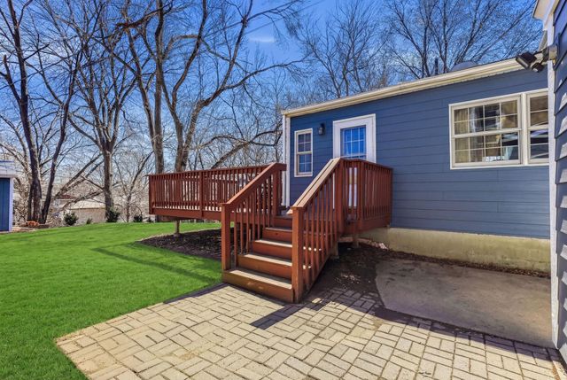 250 12th Avenue N, South Saint Paul, MN 55075