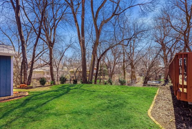 250 12th Avenue N, South Saint Paul, MN 55075