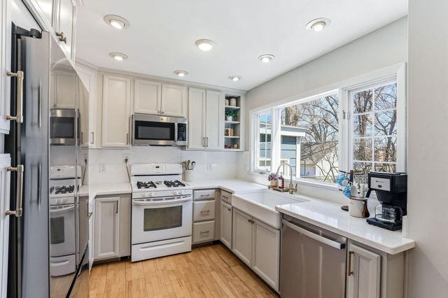 250 12th Avenue N, South Saint Paul, MN 55075