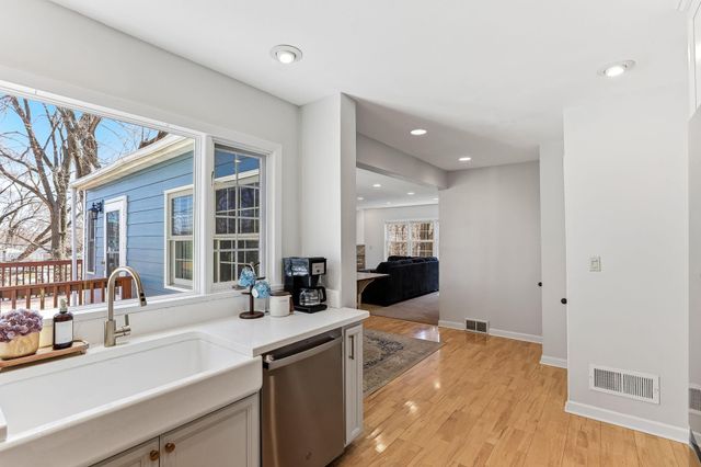 250 12th Avenue N, South Saint Paul, MN 55075