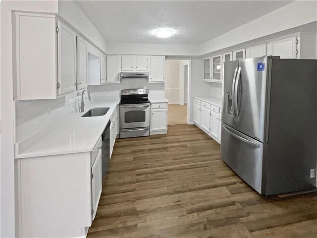 1800 Welmington Way, Peachtree City, GA 30269