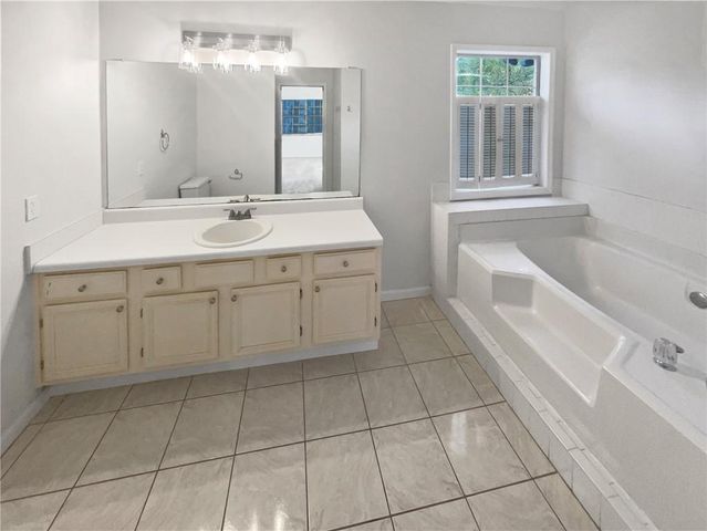 1800 Welmington Way, Peachtree City, GA 30269