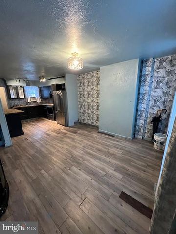 2020 N DARIEN ST, Philadelphia, PA 19122