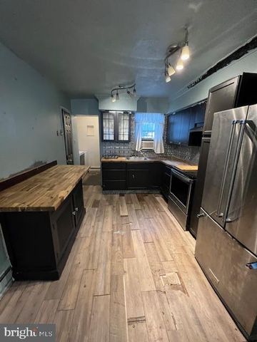 2020 N DARIEN ST, Philadelphia, PA 19122