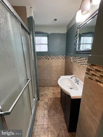 2020 N DARIEN ST, Philadelphia, PA 19122