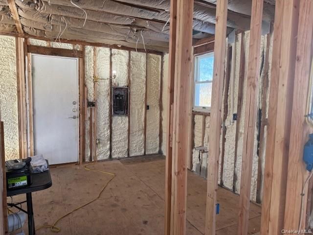 17 Bayport Road, Mastic Beach, NY 11951