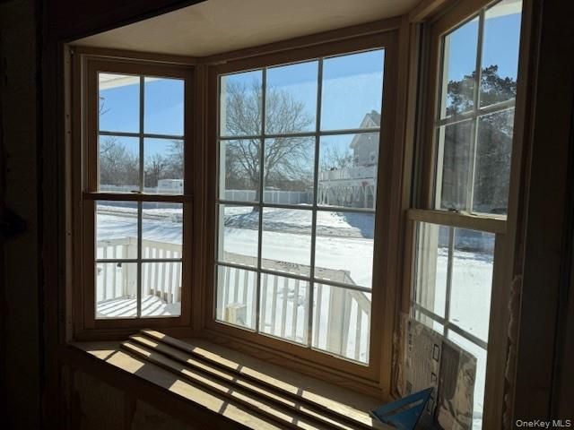 17 Bayport Road, Mastic Beach, NY 11951