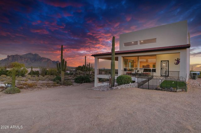 1511 E MOON VISTA Street, Apache Junction, AZ 85119