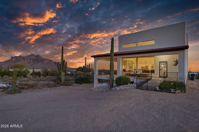 1511 E MOON VISTA Street, Apache Junction, AZ 85119