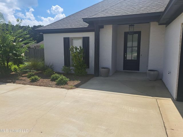 703 Easton Cove, Pearl, MS 39208
