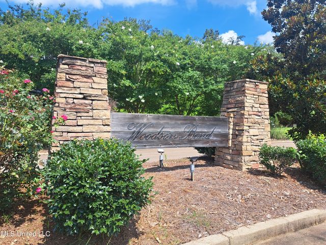 703 Easton Cove, Pearl, MS 39208