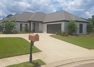 703 Easton Cove, Pearl, MS 39208