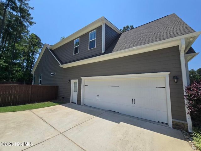 468 Rockport Drive, Clayton, NC 27527