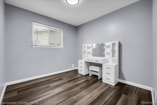 7236 Meadow Avenue, Warren, MI 48091