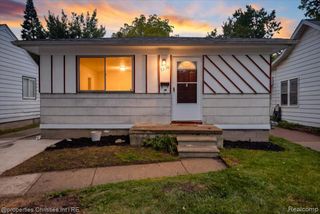7236 Meadow Avenue, Warren, MI 48091