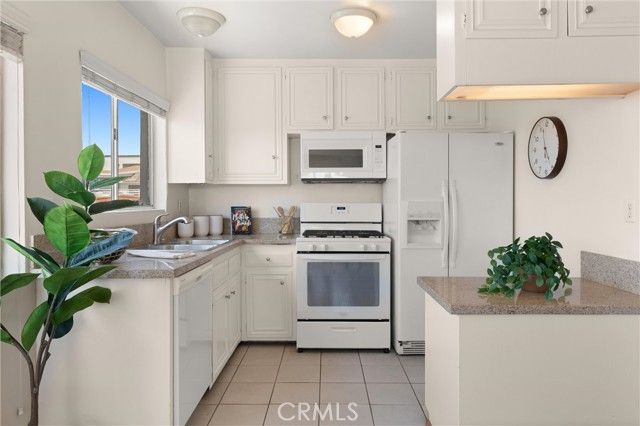 330 34th Place, Manhattan Beach, CA 90266