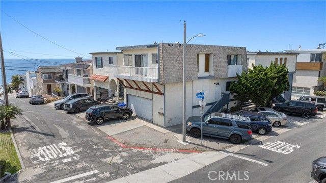 330 34th Place, Manhattan Beach, CA 90266