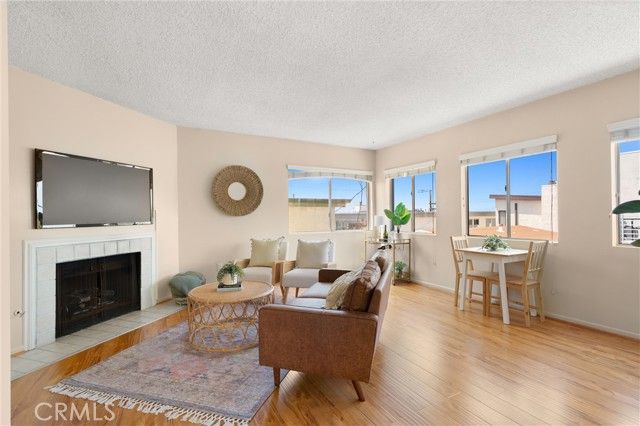 330 34th Place, Manhattan Beach, CA 90266