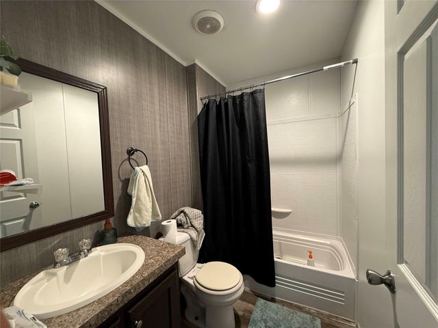 14014 Del Papa Street 311, Houston, TX 77047