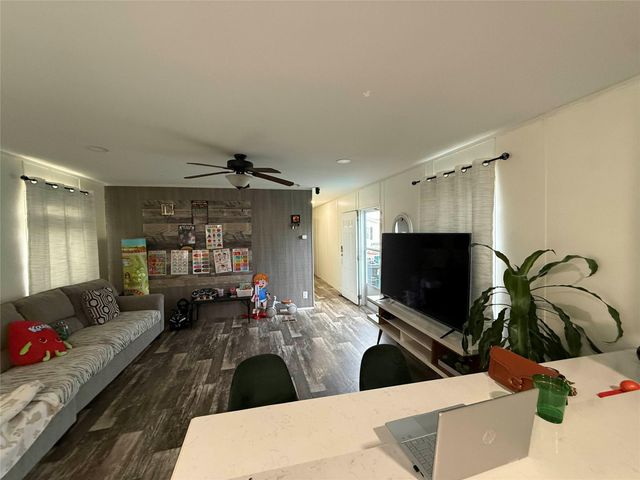 14014 Del Papa Street 311, Houston, TX 77047