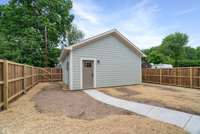 1238 Burdsal Parkway, Indianapolis, IN 46208