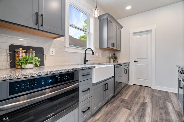 1238 Burdsal Parkway, Indianapolis, IN 46208