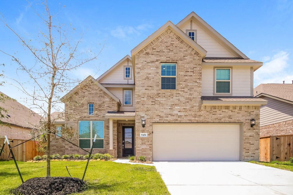 9451 Vista Falls Trace, Houston, TX 77365