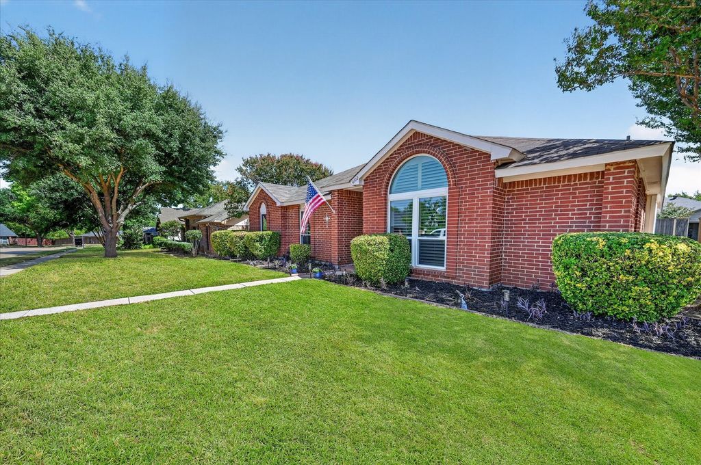 4312 Hillshire Court, Flower Mound, TX 75028 — photo 3