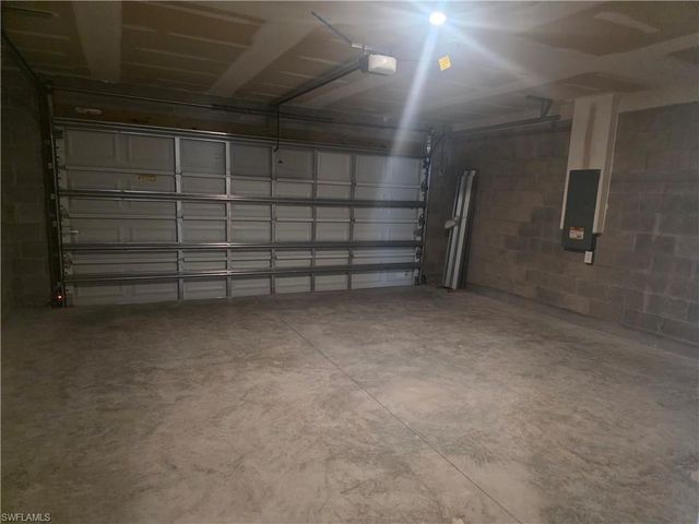 878 Friendship CIR, Labelle, FL 33935