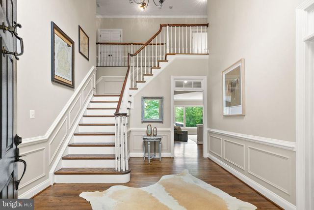 16720 SOMMERTIME, Hamilton, VA 20158