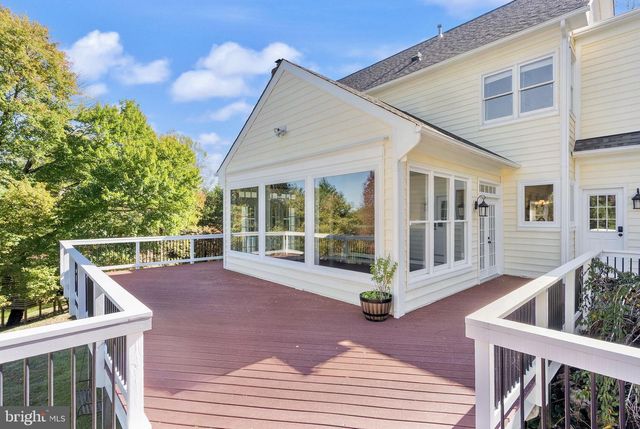 16720 SOMMERTIME, Hamilton, VA 20158
