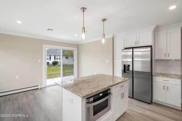 3 Bonaire Drive, Toms River, NJ 08757