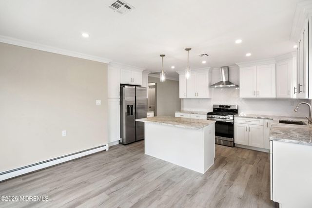 3 Bonaire Drive, Toms River, NJ 08757