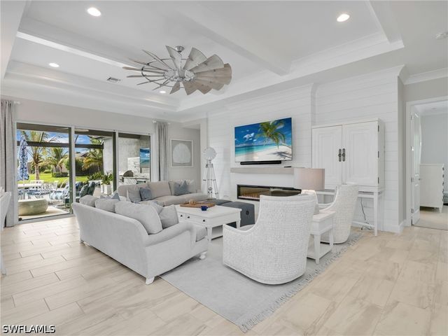 12056 Oleander AVE, Naples, FL 34120