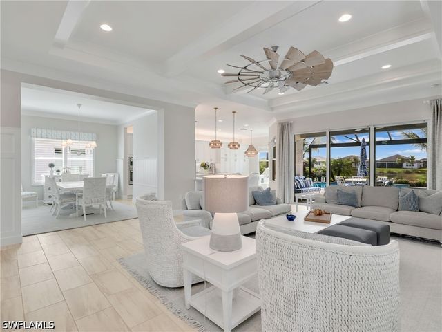 12056 Oleander AVE, Naples, FL 34120