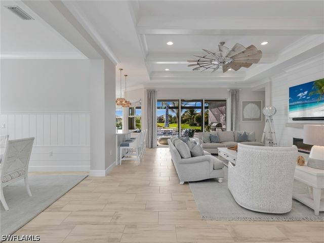 12056 Oleander AVE, Naples, FL 34120