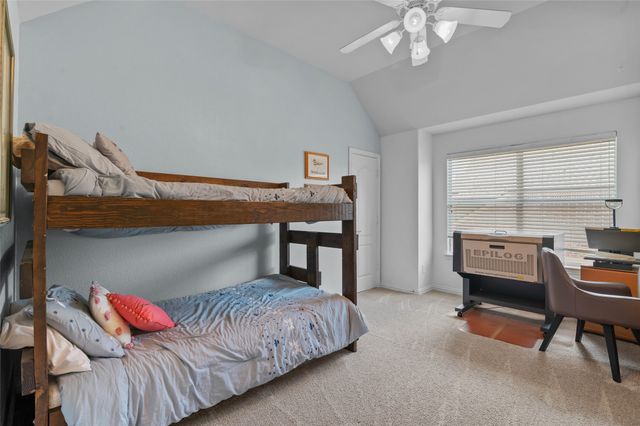 1100 Durango Circle, Shady Shores, TX 76208