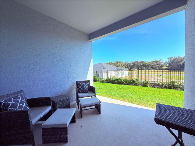 1204 PORT BLUE WAY, Lady Lake, FL 32159