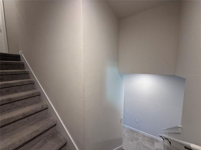 1204 PORT BLUE WAY, Lady Lake, FL 32159